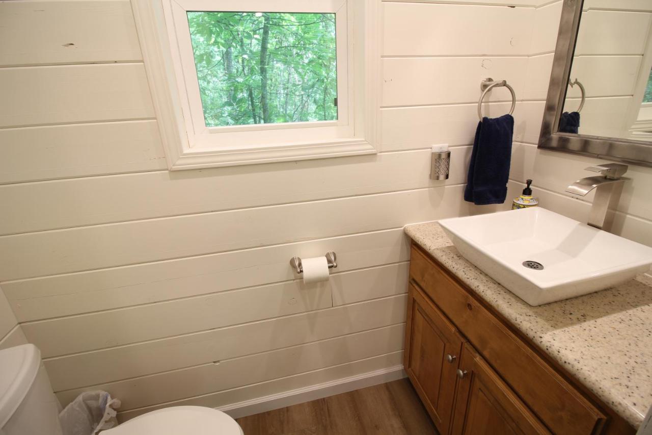 Villa Secluded Treehouse In The Woods - Tree Hugger Hideaway Branson Exterior foto